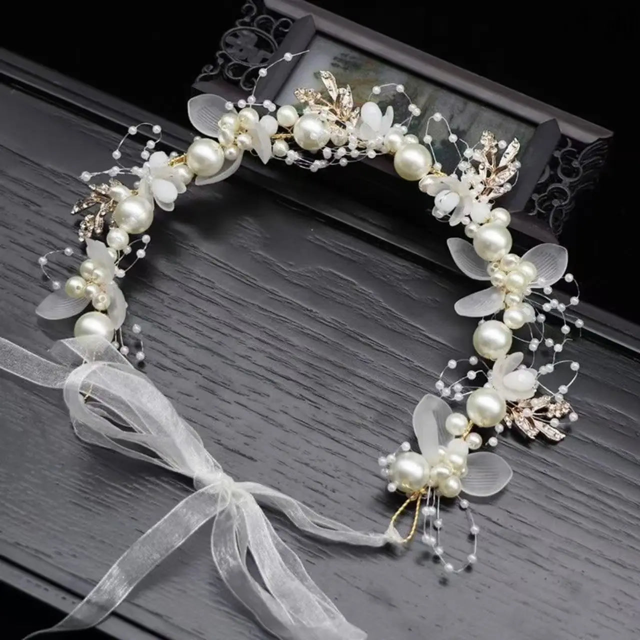 Wedding Accessory Bride Crown Hair Crystal Jewelry Tiara With Pearls Flowers Wedding Crown Floral Pearl Bridal Headband
